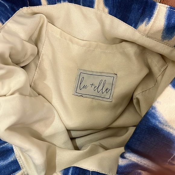 Lu & Elle Purse Bag Tote Tie Dye Tassel Blue Beach Boho Travel Island Laguna - Picture 6 of 10